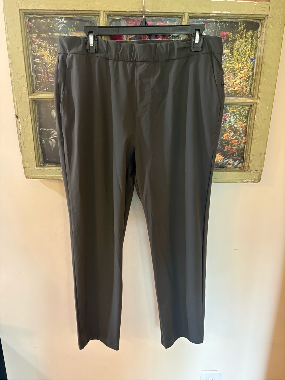 EUC Vuori Grey Pants